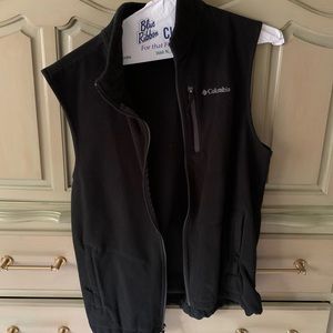 Columbia fleece vest